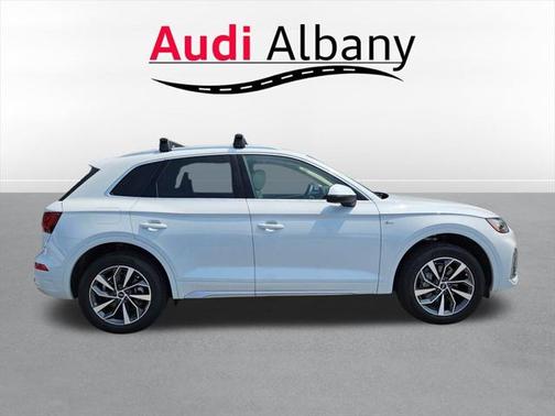 2025 Audi Q5 Premium Plus 45 TFSI S line quattro S tronic