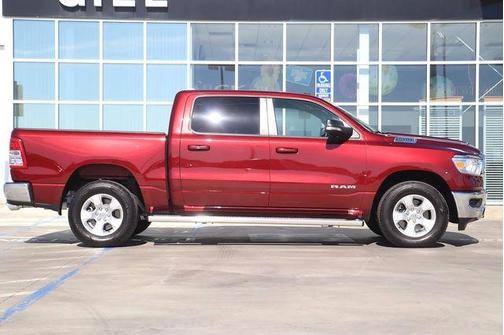 Photo 4 of 25 of 2021 RAM 1500 Big Horn