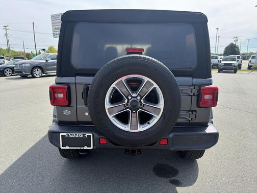 2020 Jeep Wrangler Unlimited Sahara