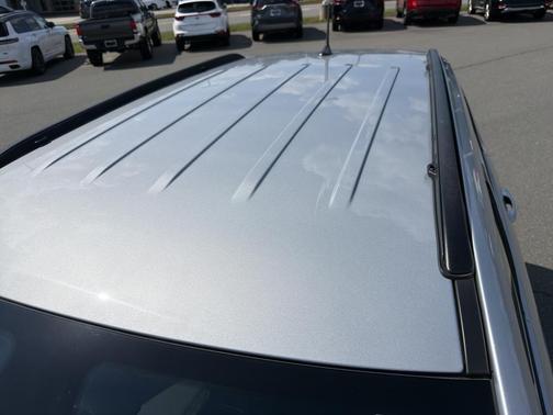 Silver Zynith 2024 Jeep Compass Latitude