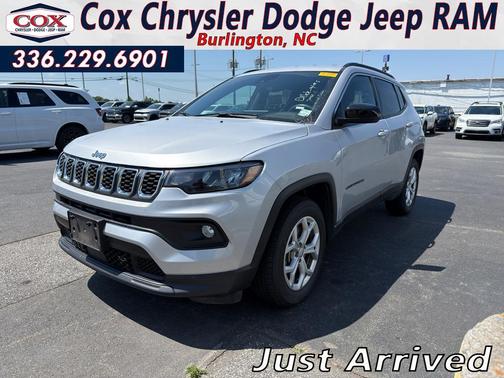 Silver Zynith 2024 Jeep Compass Latitude