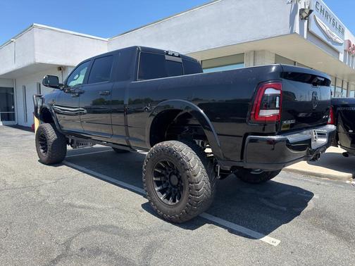 Diamond Black 2020 RAM 2500 Laramie