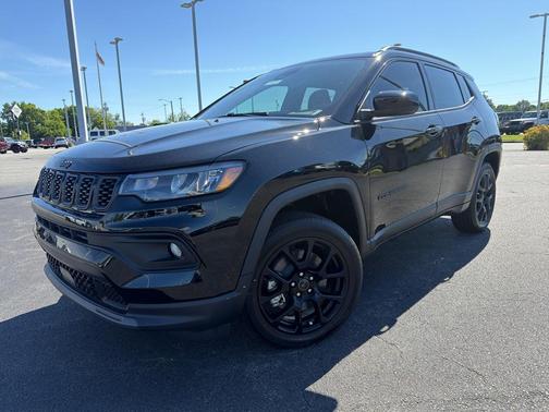 Diamond Black 2026 Jeep Compass Latitude