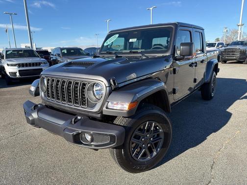2026 Jeep Gladiator Sport