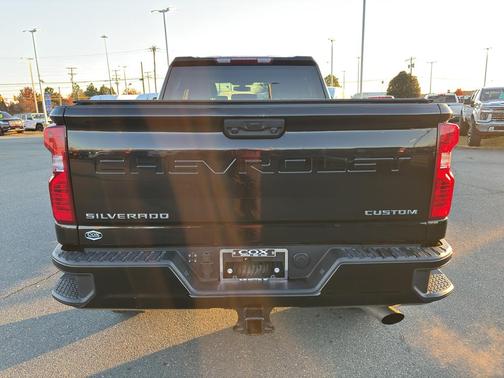 2023 Chevrolet Silverado 2500 Custom
