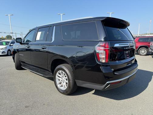 Black 2023 Chevrolet Suburban LT