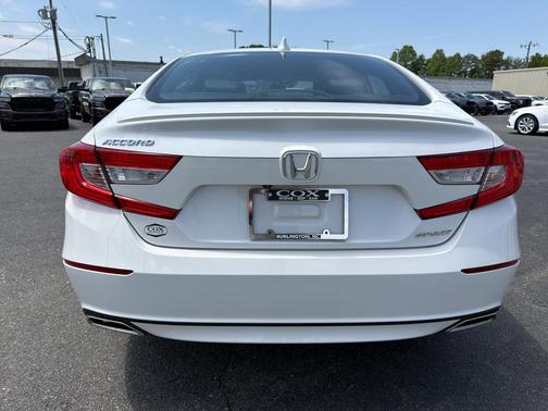 Platinum White Pearl 2019 Honda Accord Sport