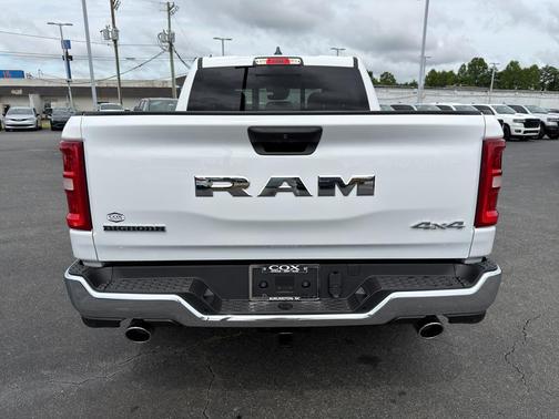 Bright White Clearcoat 2026 RAM 1500 Big Horn