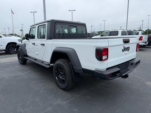 Bright White Clearcoat 2026 Jeep Gladiator Sport