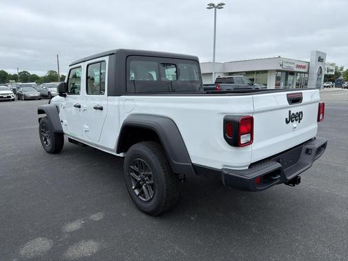 Bright White Clearcoat 2026 Jeep Gladiator Sport