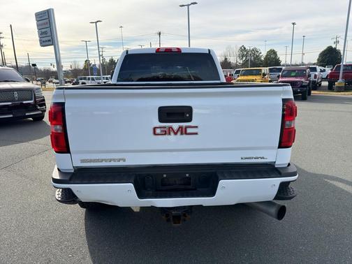 2015 GMC Sierra 2500 Denali