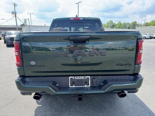 Serrano Red 2026 RAM 1500 Big Horn