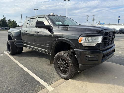 Diamond Black 2022 RAM 3500 Limited