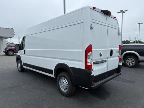 Bright White Clearcoat 2026 RAM ProMaster 2500 High Roof