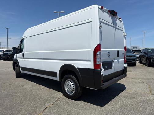 Bright White Clearcoat 2026 RAM ProMaster 2500 High Roof