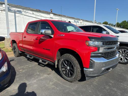 Red 2021 Chevrolet Silverado 1500 LT