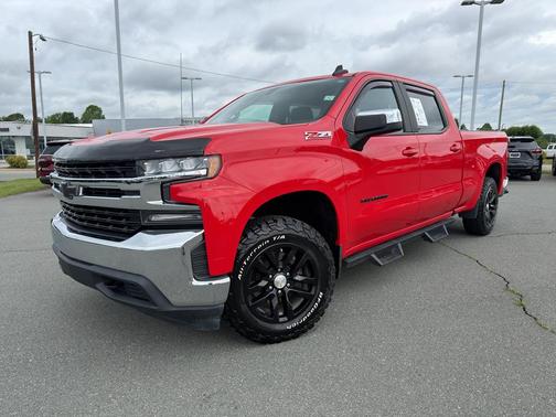 Red 2021 Chevrolet Silverado 1500 LT