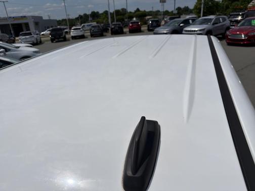 Summit White 2016 GMC Sierra 1500 SLT