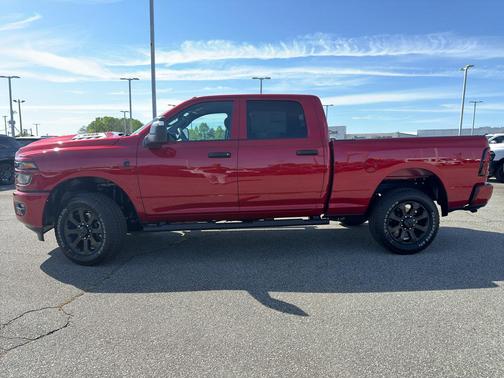 Molten Red Pearlcoat 2026 RAM 2500 Black Express