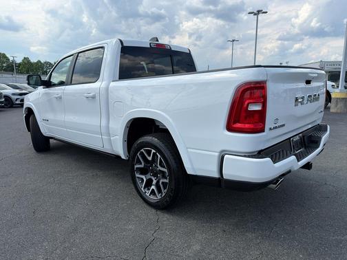 Bright White Clearcoat 2026 RAM 1500 Laramie