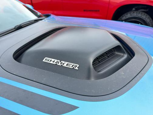 B5 Blue Pearlcoat 2016 Dodge Challenger R/T