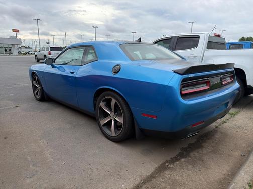 B5 Blue Pearlcoat 2016 Dodge Challenger R/T