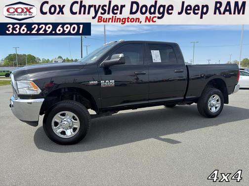 Brilliant Black Crystal Pearlcoat 2018 RAM 2500 Tradesman