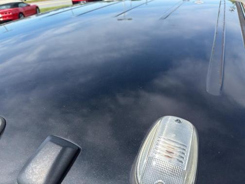 Brilliant Black Crystal Pearlcoat 2018 RAM 2500 Tradesman