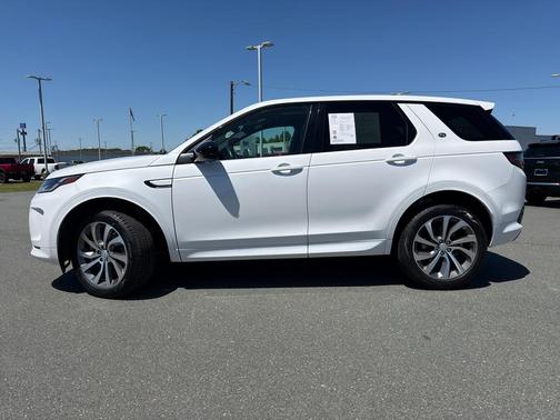 Ostuni Pearl White 2023 Land Rover Discovery Sport R-Dynamic S