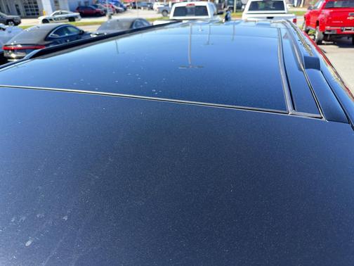 Fuji White 2020 Land Rover Defender 110 SE