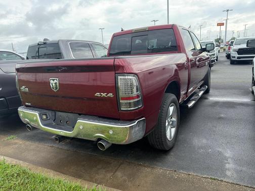 Delmonico Red Pearlcoat 2017 RAM 1500 Big Horn