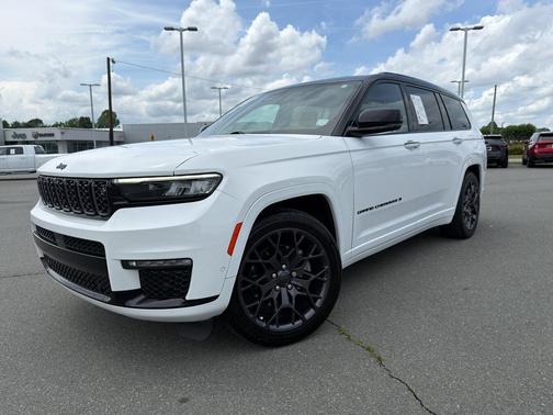 Bright White Clearcoat 2023 Jeep Grand Cherokee L Summit