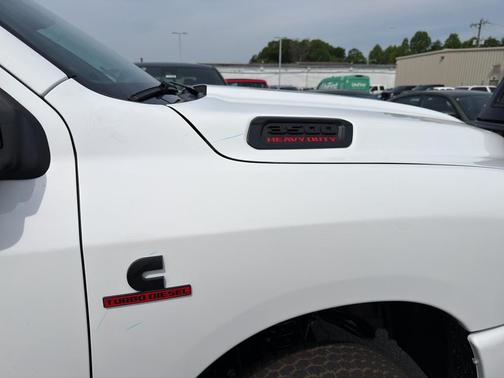 Bright White Clearcoat 2026 RAM 3500 Big Horn