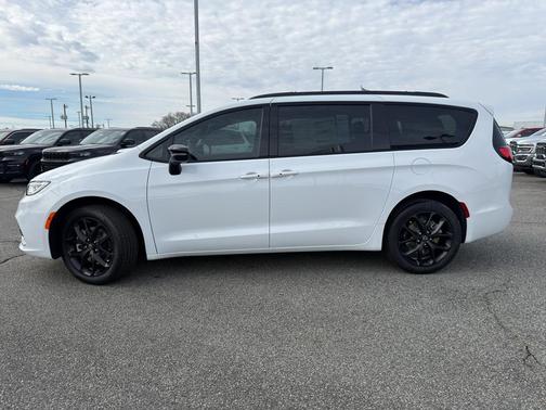 2026 Chrysler Pacifica Limited