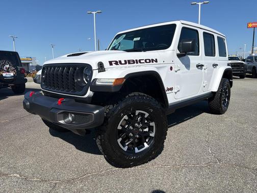 Bright White Clearcoat 2027 Jeep Wrangler Rubicon
