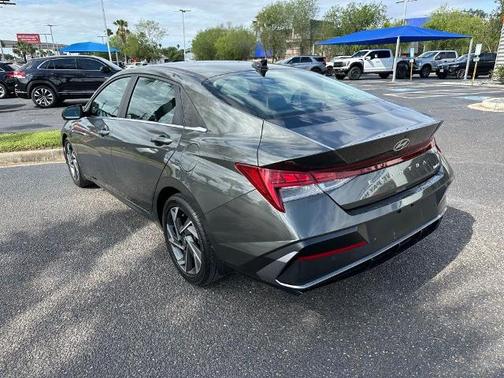 2024 Hyundai ELANTRA LIMITED