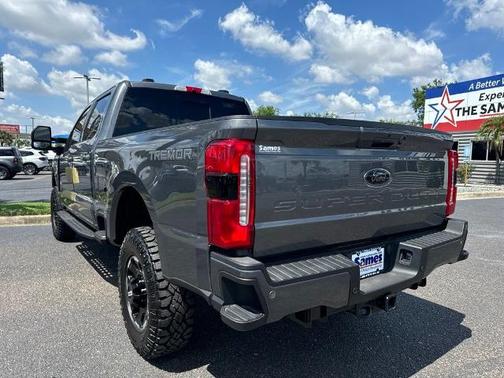 CARBONIZED GRAY 2025 Ford F-250 LARIAT