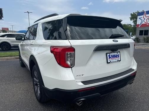 STAR WHITE MET TRI-COAT 2023 Ford Explorer XLT