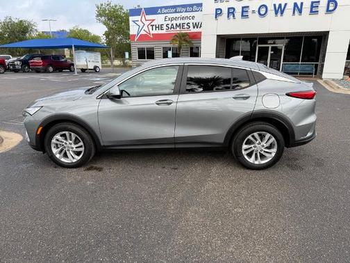 Moonstone Gray Metallic 2025 Buick Envista PREFERRED