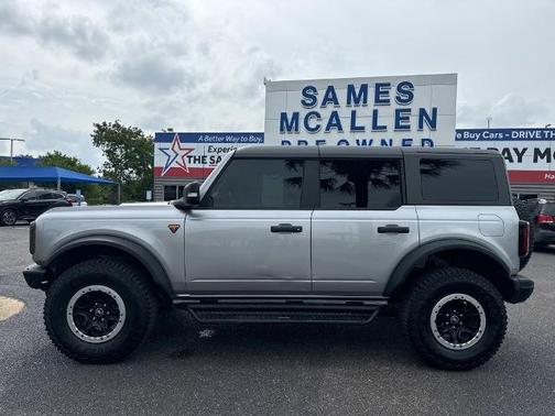 ICONIC SILVER METALLIC 2024 Ford Bronco BADLANDS