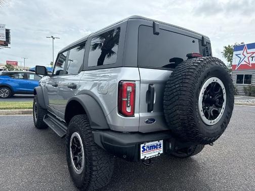ICONIC SILVER METALLIC 2024 Ford Bronco BADLANDS