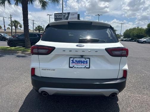 STAR WHITE METALLIC TRI-COA 2023 Ford Escape ACTIVE