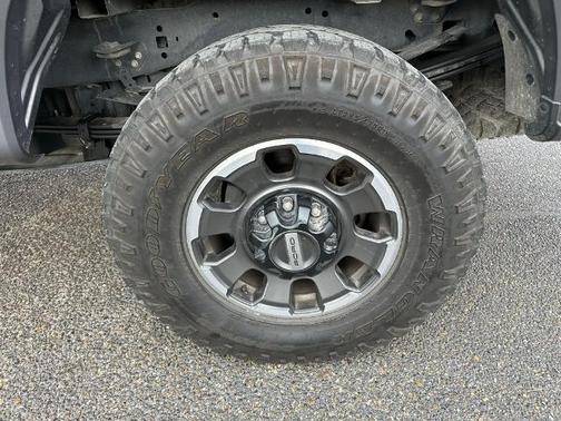 CARBONIZED GRAY 2024 Ford F-250 LARIAT