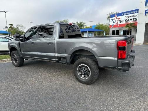 CARBONIZED GRAY 2024 Ford F-250 LARIAT