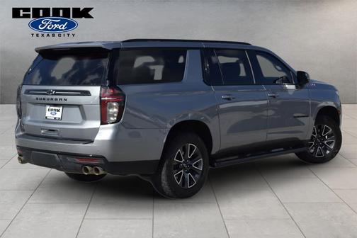 Sterling Gray Metallic 2023 Chevrolet Suburban Z71