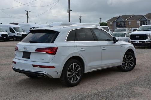 2022 Audi Q5 45 S line quattro Premium