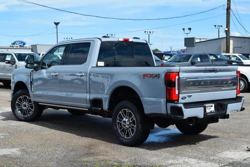 2025 Ford F-250 Platinum