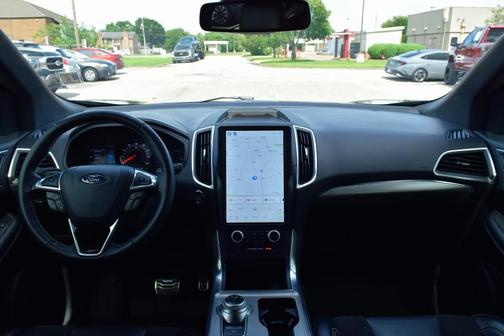 2022 Ford Edge ST