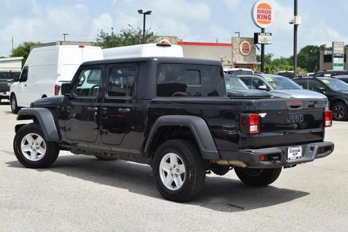 2023 Jeep Gladiator Sport