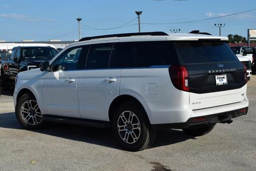 2025 Ford Expedition Active